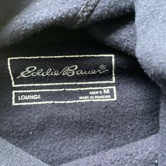 Eddie Bauer Men's Navy Hoodie - Picture 4 of 9